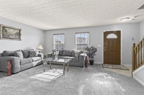 3486 Treeline Ln, Darbydale, OH 43123-4872