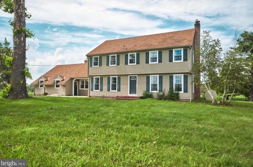 251 Juliustown Rd, Columbus, NJ 08022-1504