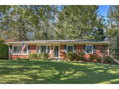 30 Grandview Cir, Asheville, NC 28806-1006