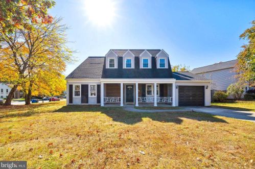 13401 Keisler Ct, Herndon, VA 20170-4017