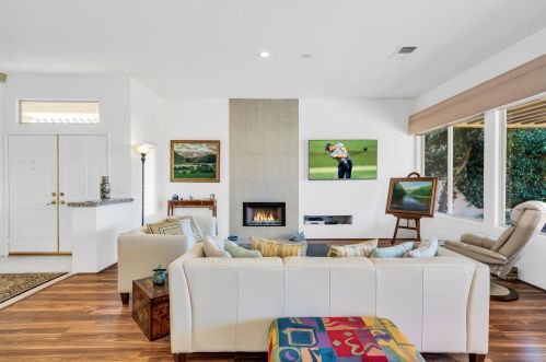 94 Kavenish Dr, Rancho Mirage CA  92270-3247 exterior