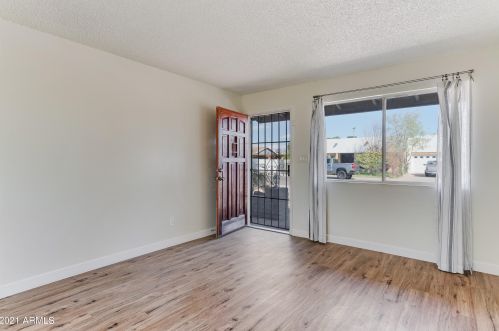 4114 85th Ave, Phoenix, AZ 85037-2108