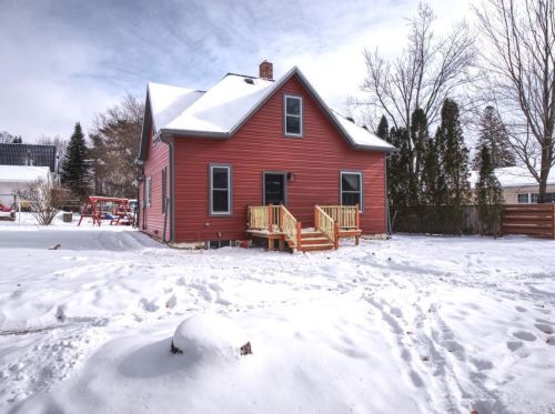 706 Pine St, Albertville, WI 54730-8936