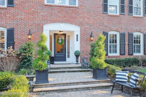 162 Borden Rd, Middletown NJ  07748-3050 exterior