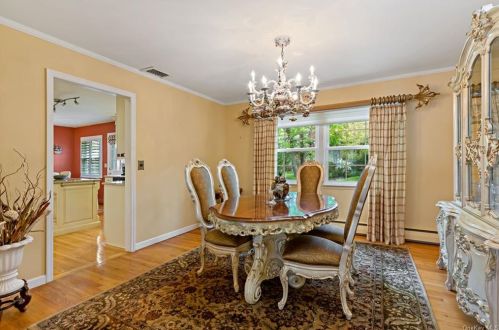 51 Meadow Rd, Briarcliff NY  10510-1134 exterior