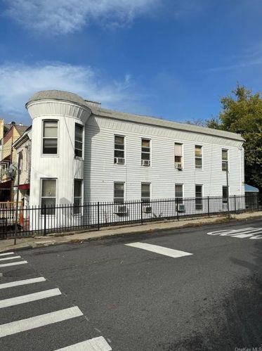 1500 Rosedale Ave, Bronx, NY 10460-3210