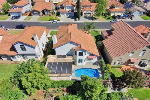 272 Sparrow St, Vacaville CA  95687-7225 exterior