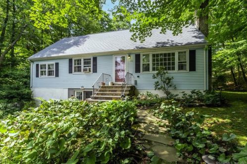 184 Walnut Hill Rd, Bethel, CT 06801-3014