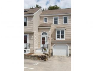 14 Sundown Dr, Derry NH  03038-1726 exterior