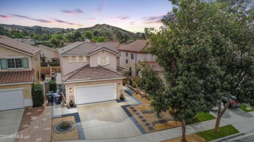 969 Roldan Ave, Simi Valley CA  93065-5667 exterior