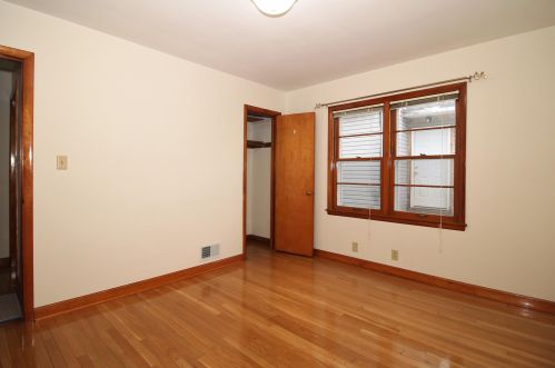 2128 58, Milwaukee WI 53219-1540 exterior