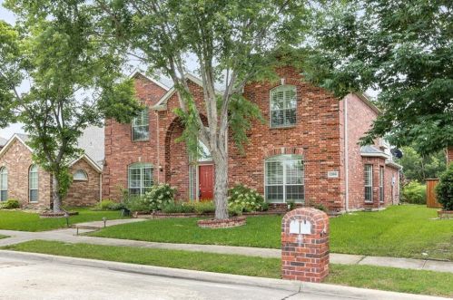 1308 Grapevine Dr, Allen TX  75002-0984 exterior