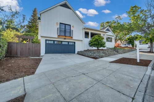 1102 Crompton Rd, Redwood City, CA 94061-1911