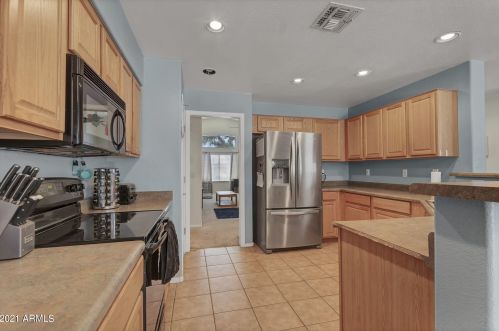 9722 Juanita Ave, Mesa, AZ 85209-7048