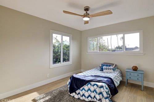 8141 Indianapolis Ave, Huntington Beach CA 92646-5010 exterior