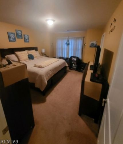 102 Montgomery St, Bloomfield NJ  07003-6082 exterior