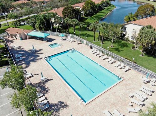7617 Is Breeze Ter, Boynton Beach FL  33437-5403 exterior