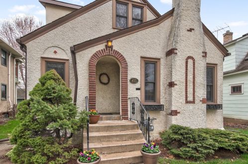 4021 37th Ave, Minneapolis, MN 55406-3407