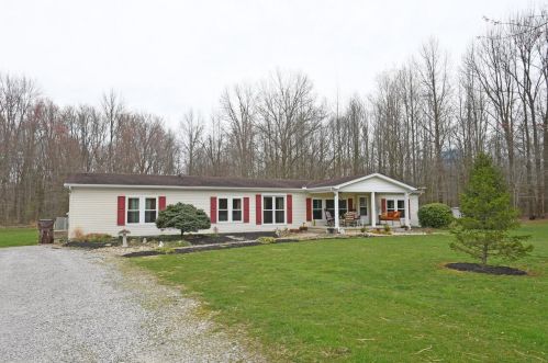 2960 Holly Ln, Amelia, OH 45102-9199