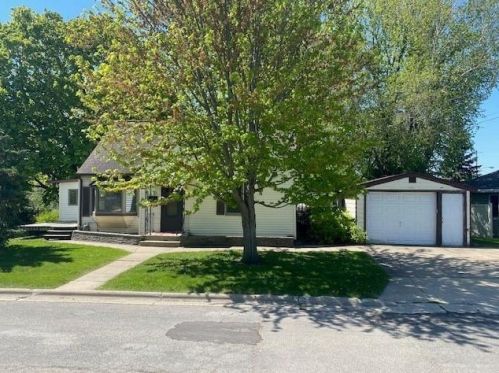 105 Dodge St, Dodgeville, WI 53533-1153