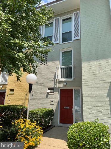 114 G St, Washington, DC 20024-4303