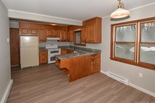 35 Grant Hill Rd, Coventry CT  06238-1115 exterior