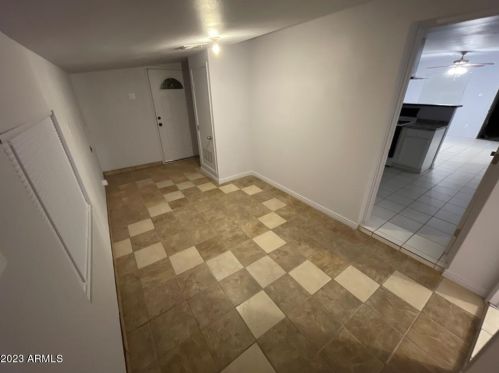 1806 Diamond St, Phoenix, AZ 85006-3625