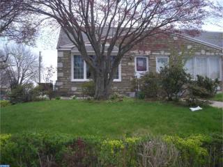8627 Agusta St, Philadelphia, PA 19152-1103