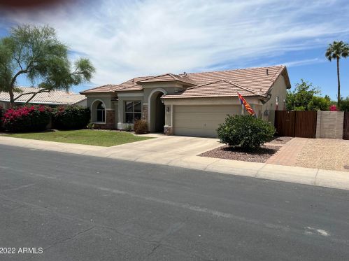 7118 81st Dr, Glendale, AZ 85303-2225