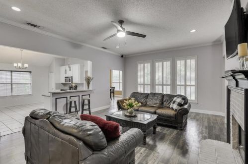 8813 Creede Trl, Fort Worth, TX 76118-7817