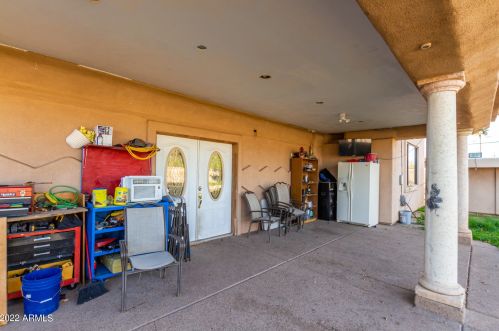 3319 61 St, Phoenix AZ 85033-4112 exterior