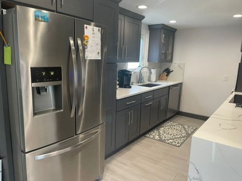 25 Shaw Ave, Abington, MA 02351-2039