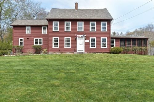 1463 Frenchtown Rd, Warwick RI  02818-1310 exterior
