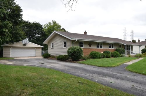 10120 Norwich Ave, Milwaukee WI 53228-2020 exterior