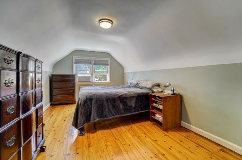 656 Avenue A, Bayonne NJ  07002-1801 exterior