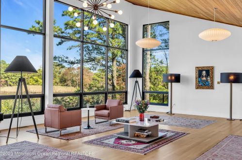 49 Cherokee Ln, Bricktown NJ  08724-4405 exterior