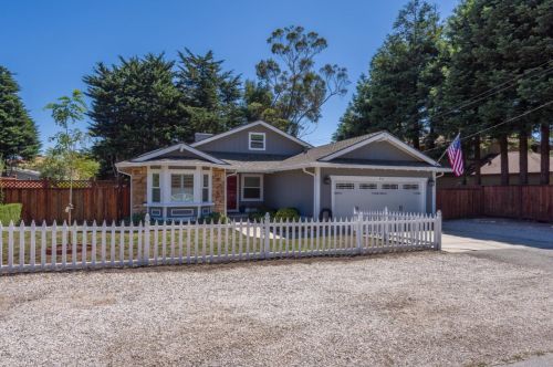 456 Miramar Dr, Princeton By The Sea, CA 94019-1338