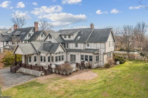 109 Union St, Montclair, NJ 07042-2614