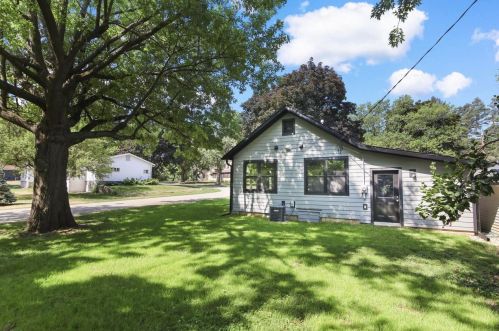 11618 Maple Beach Dr, Edgerton WI  53534-9078 exterior