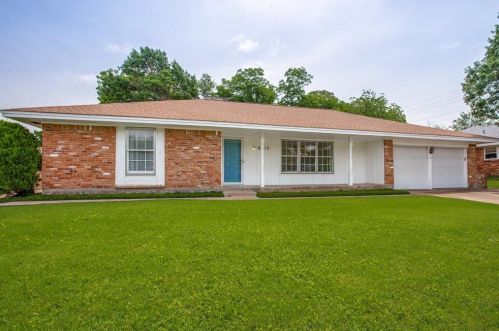 6313 Hulen St, Fort Worth, TX 76133-3440