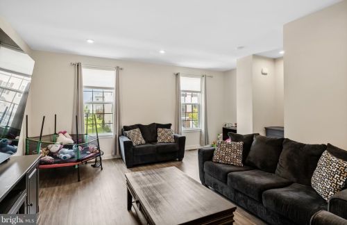 119 Nathan Dr, Riverton NJ  08077 exterior