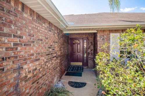 27 Hollow Pine Dr, De Bary, FL 32713-2225