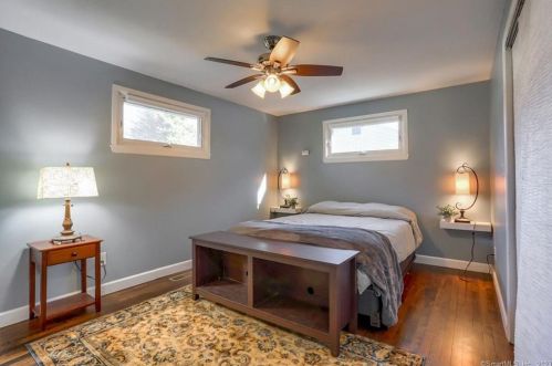 20 Farmstead Ln, Glastonbury CT  06033-3242 exterior