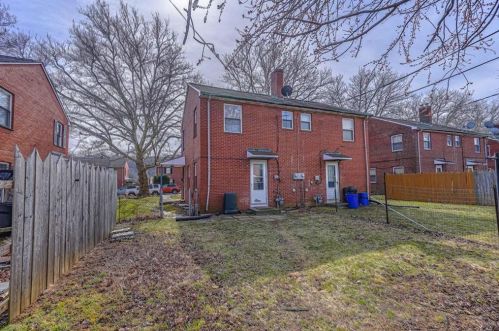 213 Palmer St, Easton PA  18042-7238 exterior