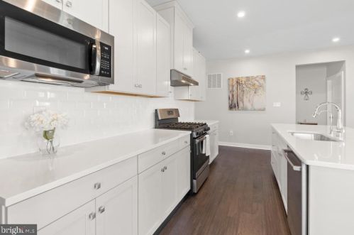 935 Robinson Rd, Blackbird DE  19734 exterior