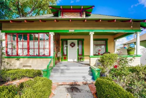 635 10th St, Long Beach, CA 90813-4613