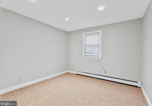 84 Franklin Corner Rd, Lawrence Township NJ  08648-2102 exterior