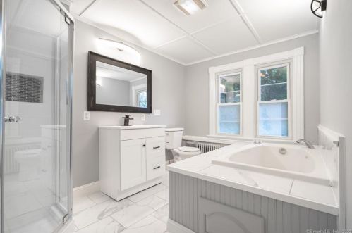 60 Morgan St, United States Coast Guard Ac CT  06320-2613 exterior