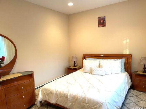 94 Joan Ave, South Setauket NY  11720-4415 exterior