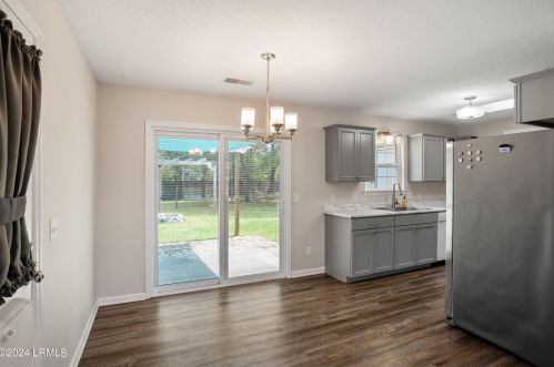 34 Blacksmith Cir, Beaufort SC  29906-8560 exterior